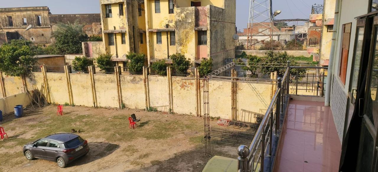 Hotel Shri Ram Bhavan Ayodhya Eksteriør bilde