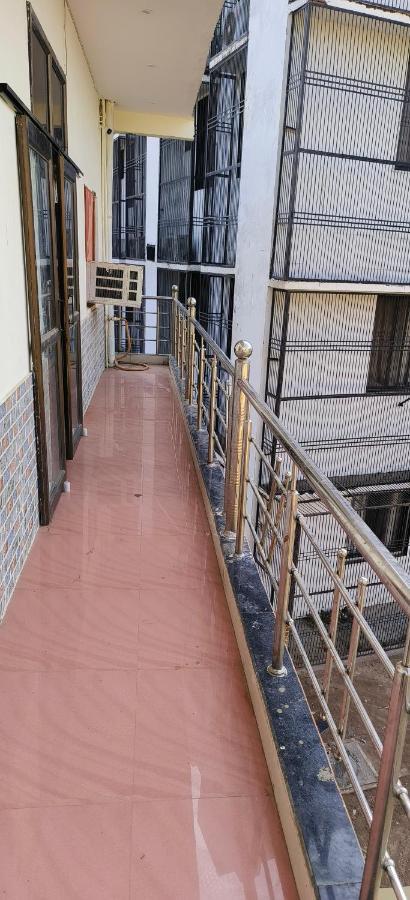 Hotel Shri Ram Bhavan Ayodhya Eksteriør bilde