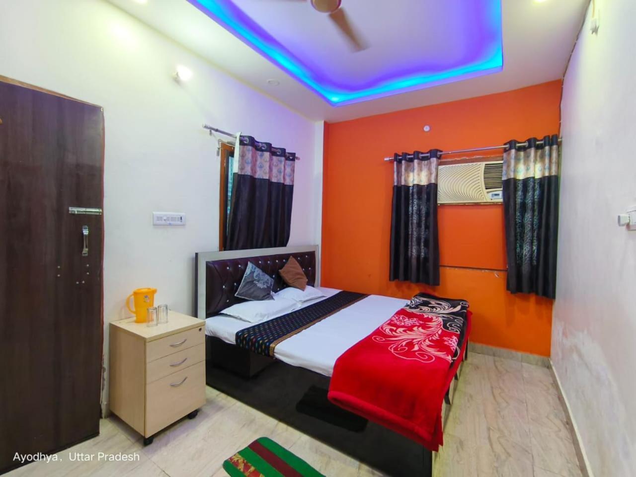 Hotel Shri Ram Bhavan Ayodhya Eksteriør bilde