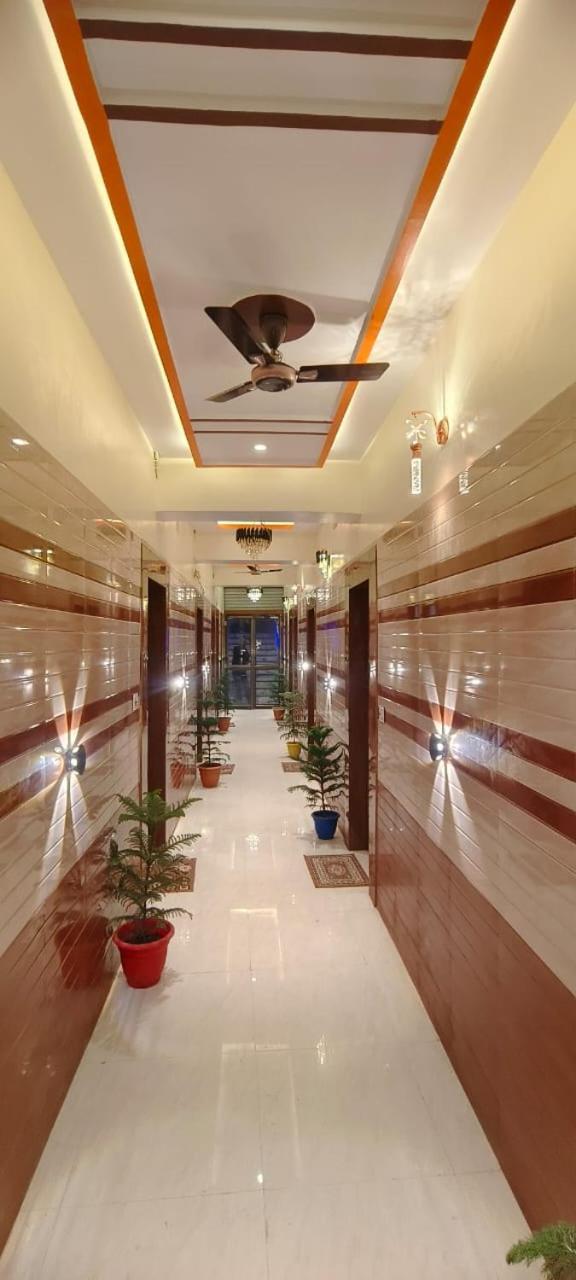 Hotel Shri Ram Bhavan Ayodhya Eksteriør bilde